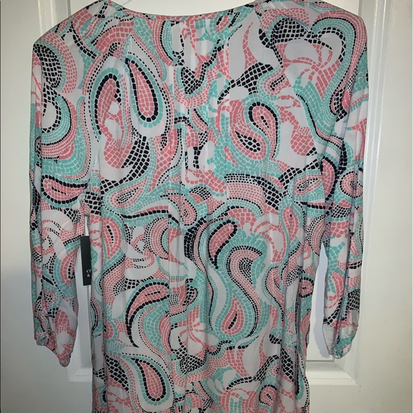 Crown & ivy blouse. Brand new with tags - Picture 2 of 3